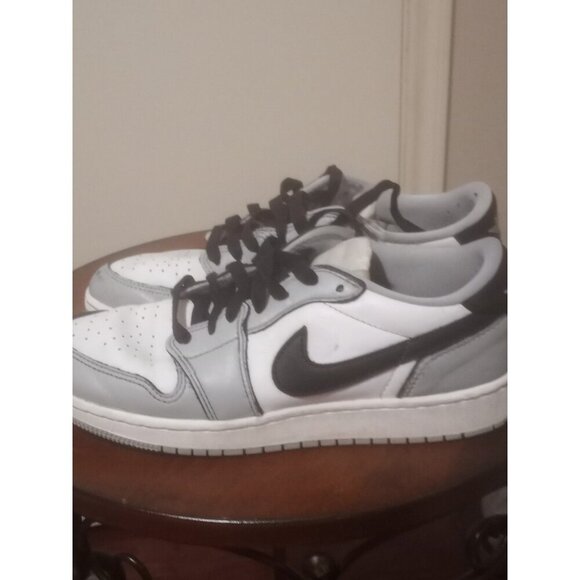 Nike Air Jordan 1 Retro Low OG GS Wolf Grey Barons CZ0858-110 Kids Size 7Y - Picture 10 of 16